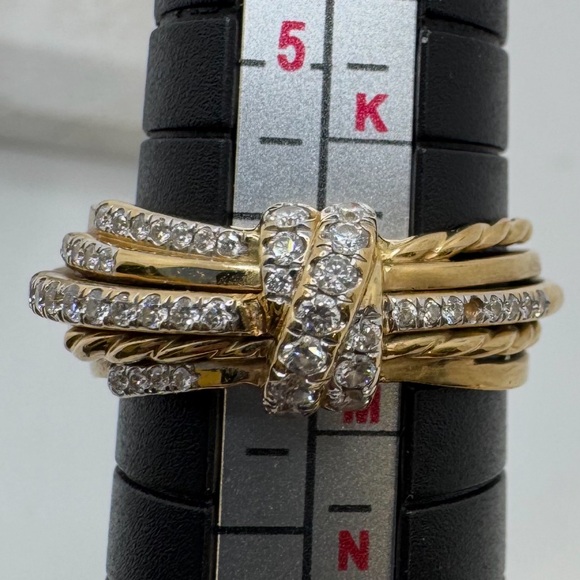David yurman ring Angelika Linear Ring with Diamonds and Gold - Picture 15 of 17